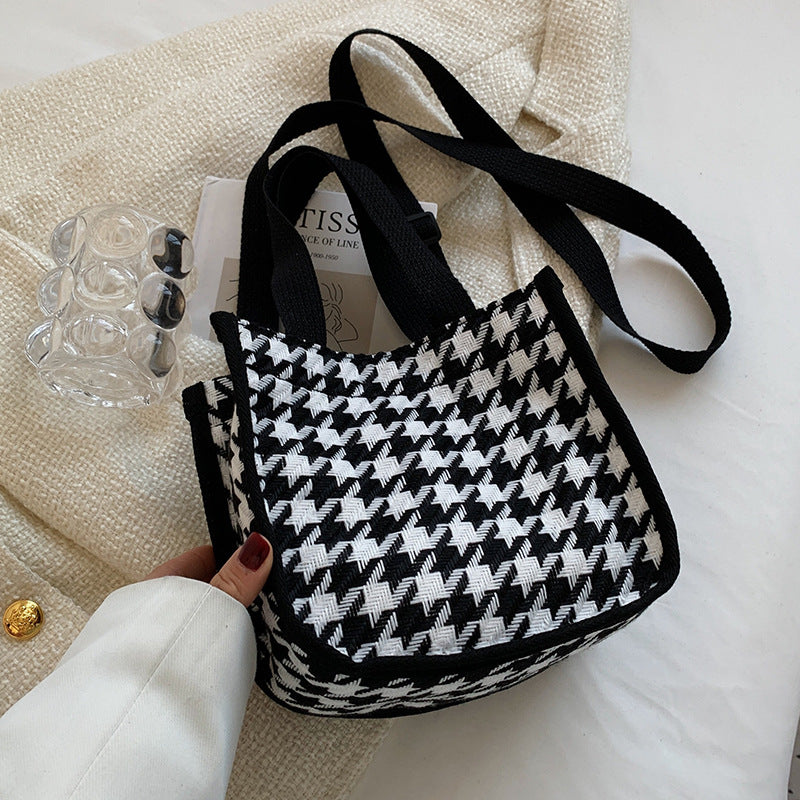 Houndstooth Patterned Tote Bag