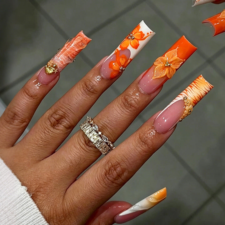 Nail set with floral and fruity decorations Kalsten