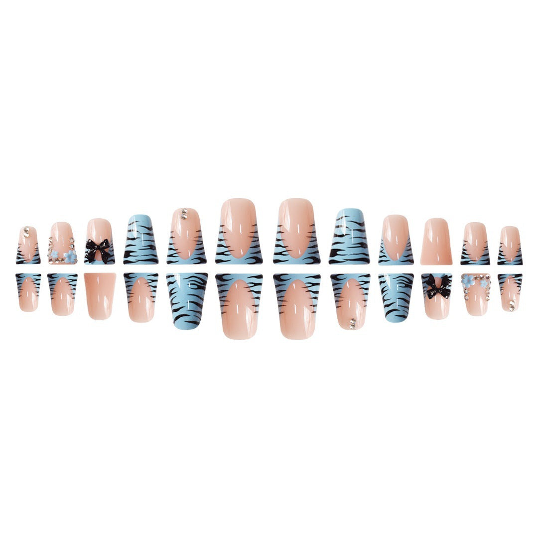 Floral Accent Nail Art Extensions Kalsten