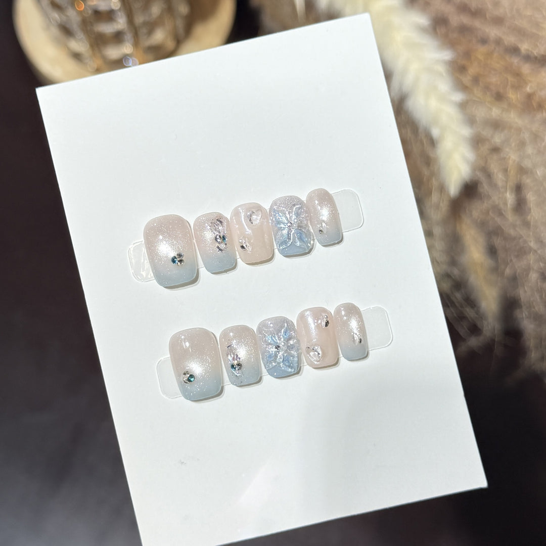 Decorative Press-On Nail Art Set with Crystal Accents Kalsten