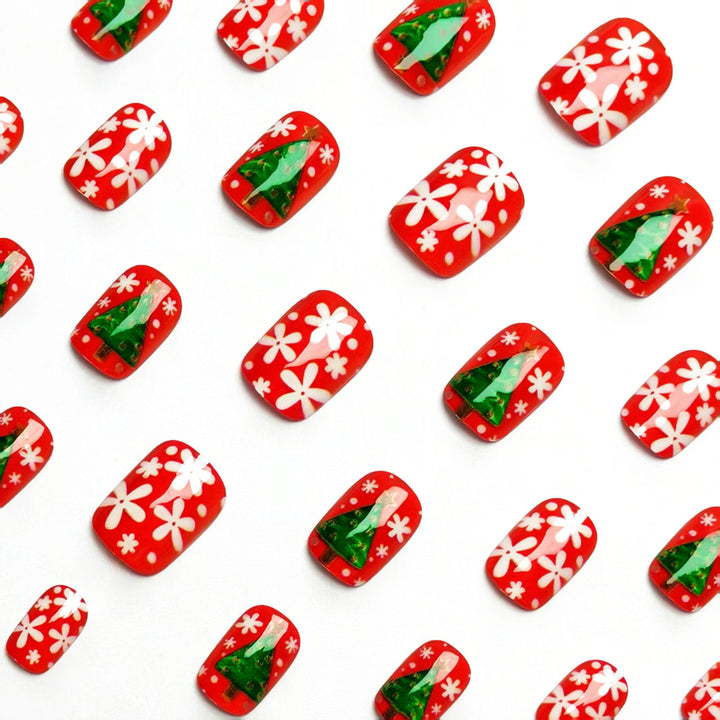 Artificial nails with festive Christmas tree design Kalsten