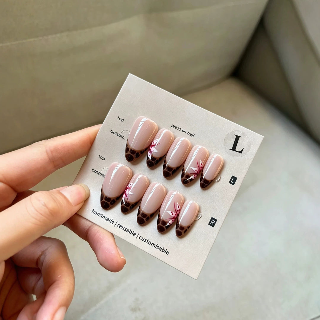Artistic Press-On Nail Set with Floral and Giraffe Design