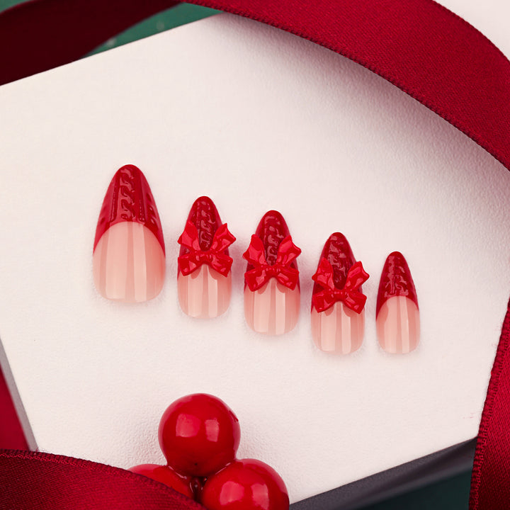 Artistic stiletto nails with shiny accents Kalsten