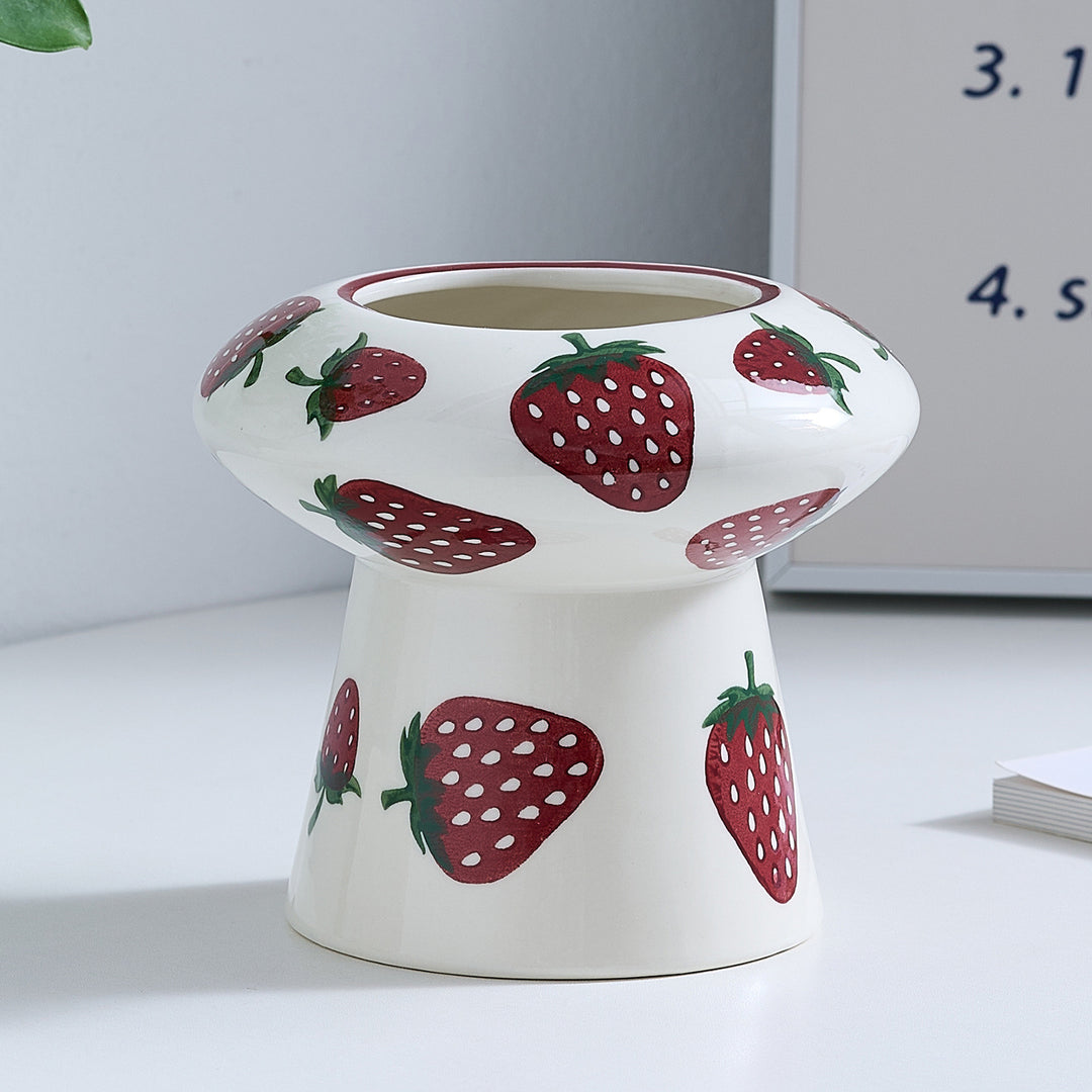 Ceramic vase with strawberry pattern Kalsten
