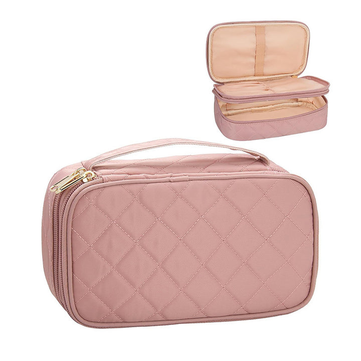 Cosmetic storage bag with elegant quilted pattern Kalsten
