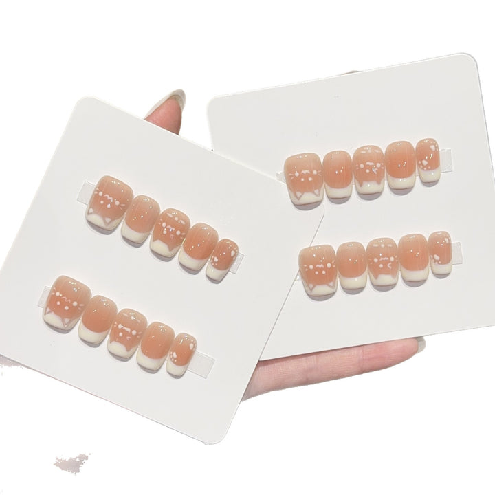 Artificial nails with elegant French design Kalsten