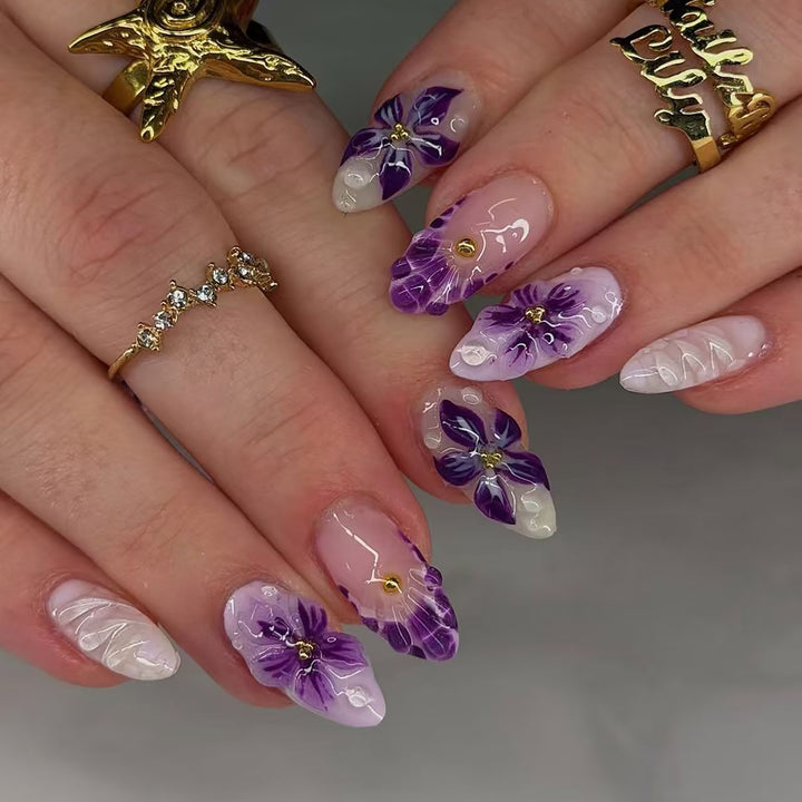 Floral Elegance Premium Press-On Nail Art