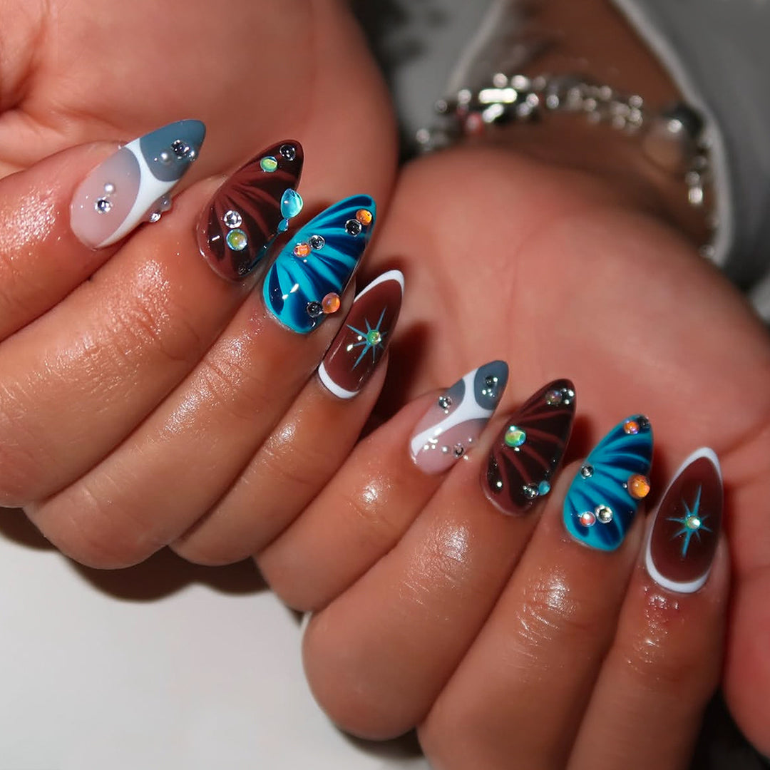 Artificial nails with elaborate 3D applications and colorful designs Kalsten