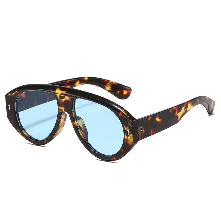 Fashion-Forward Sculptural Sunglasses Kalsten