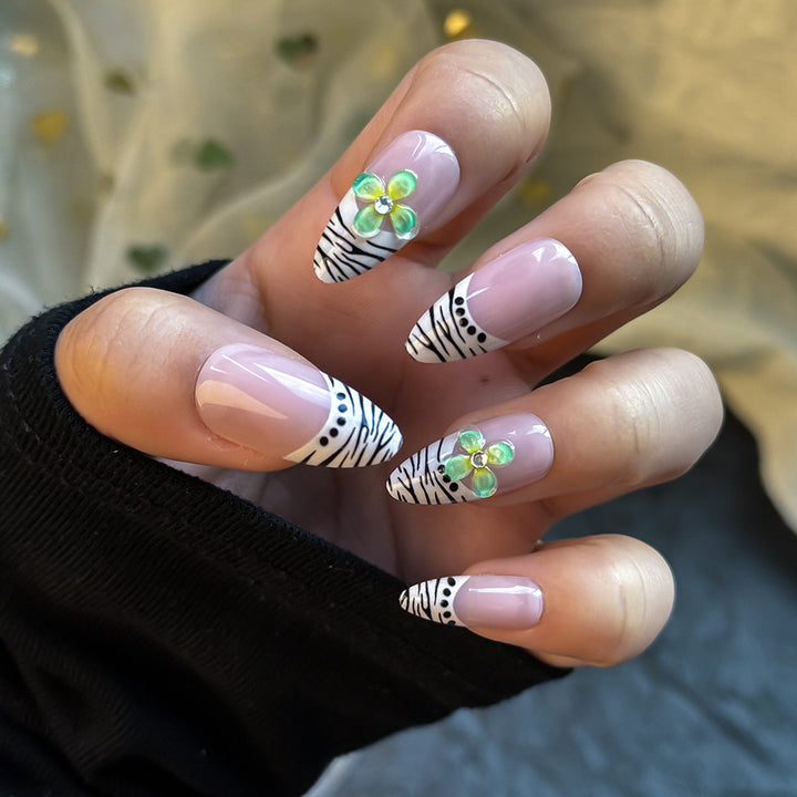 Artistic Nail Decoration Set Kalsten