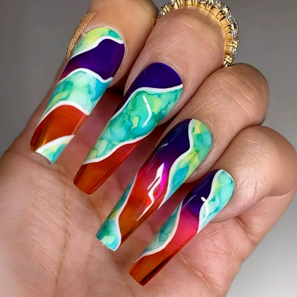 Artificial nails in modern marble pattern Kalsten