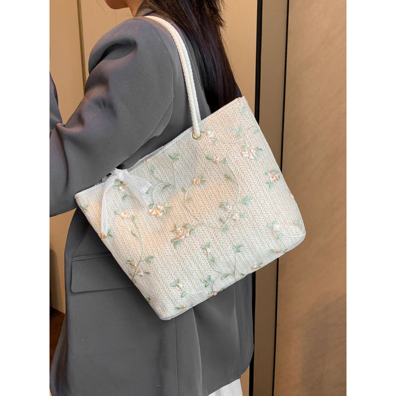 WoEmbroidered Straw Tote Bag Kalsten