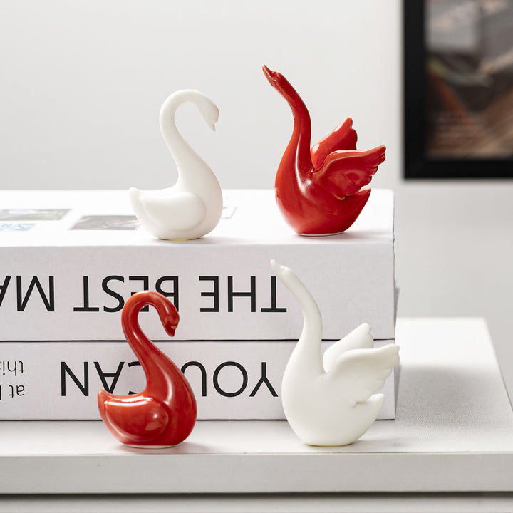 Curved Ceramic Figure Kalsten