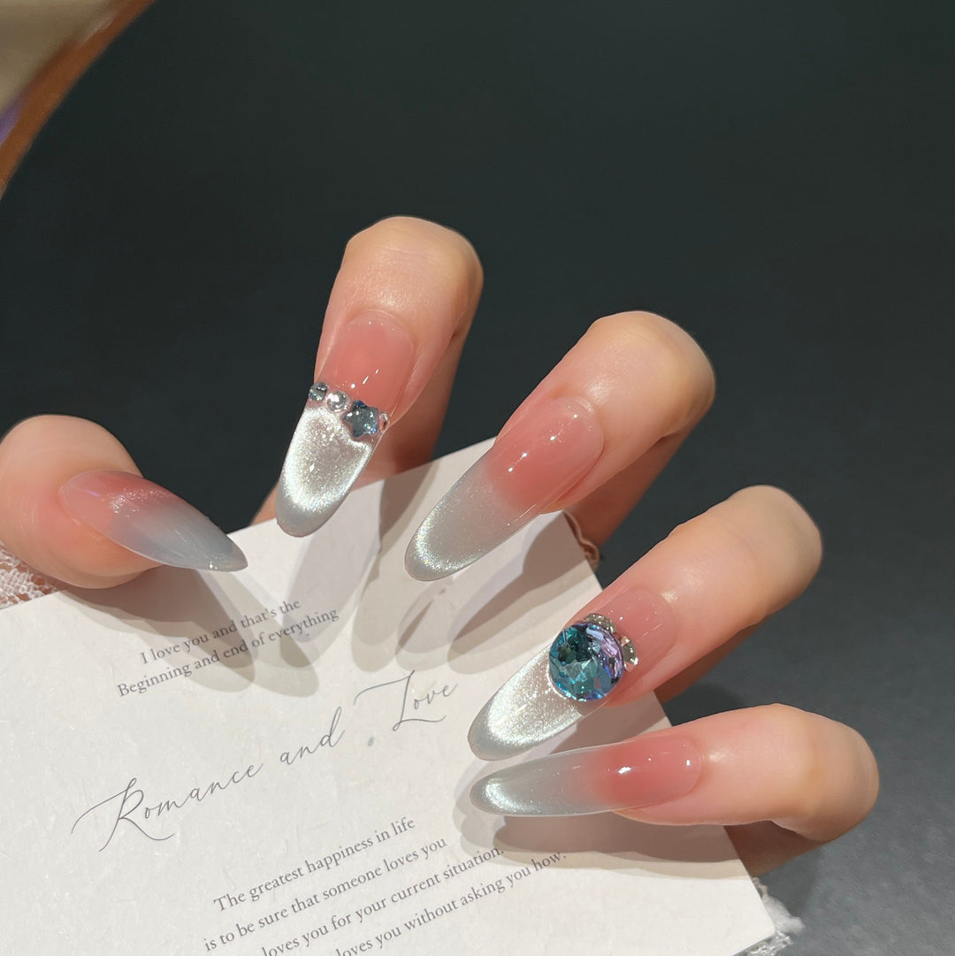 Premium Glossy Nail Extensions with Rhinestone Detail Kalsten