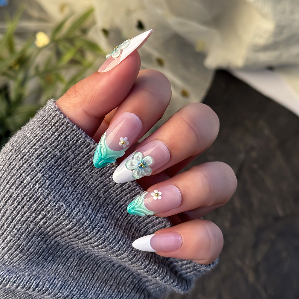 Floral-Embellished Press-On Nail Set Kalsten