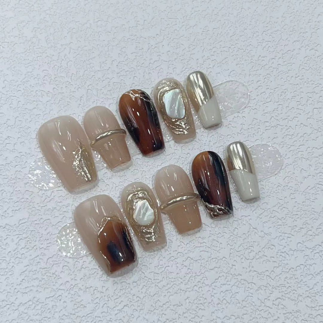 Elegant Nail Art Set with Unique Marble and Metallic Accents Kalsten