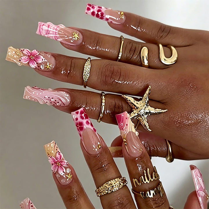 Exclusive artificial nails with elegant animal design and glitter accents Kalsten