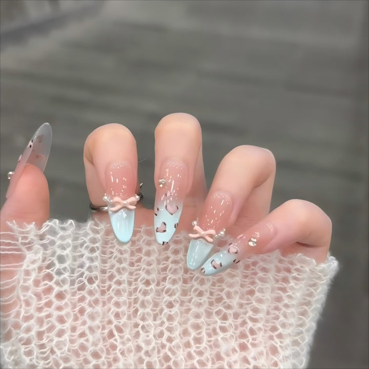 Decorative Heart Design Press-On Nail Set Kalsten