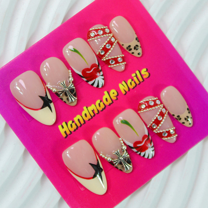Artificial nails set with luxurious handmade designs and glamorous accents Kalsten
