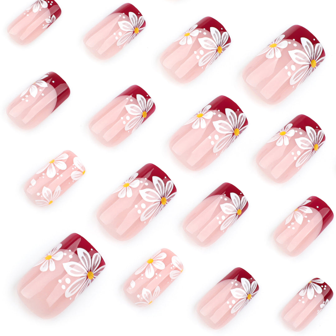 Artistic Nail Extensions with Floral Design Kalsten
