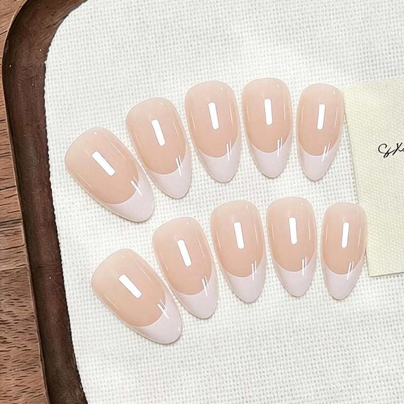 Elegant Artificial Nails with French Design Kalsten