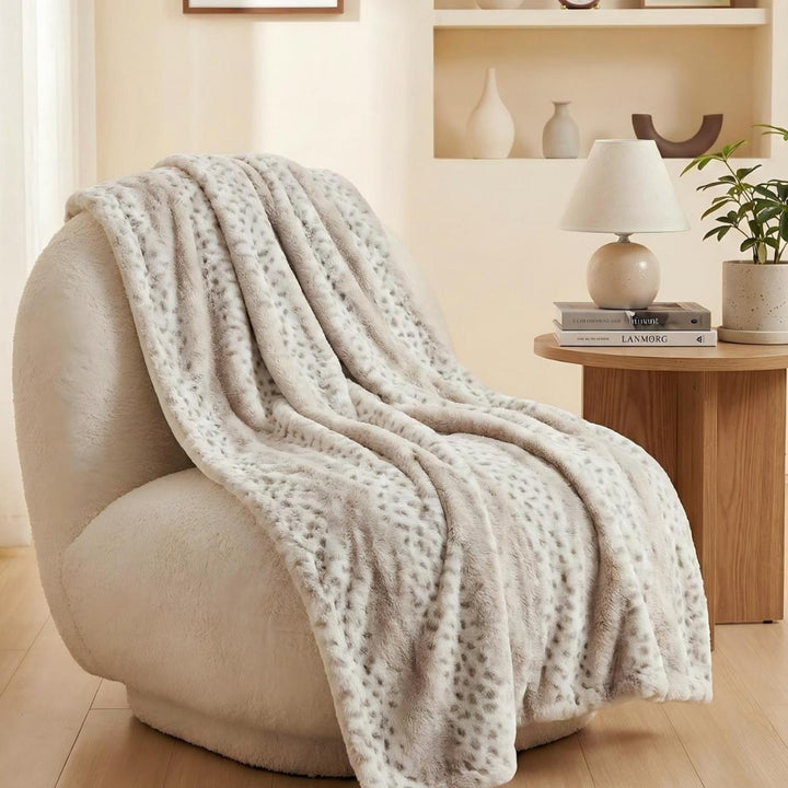 Home Decorative Plush Throw