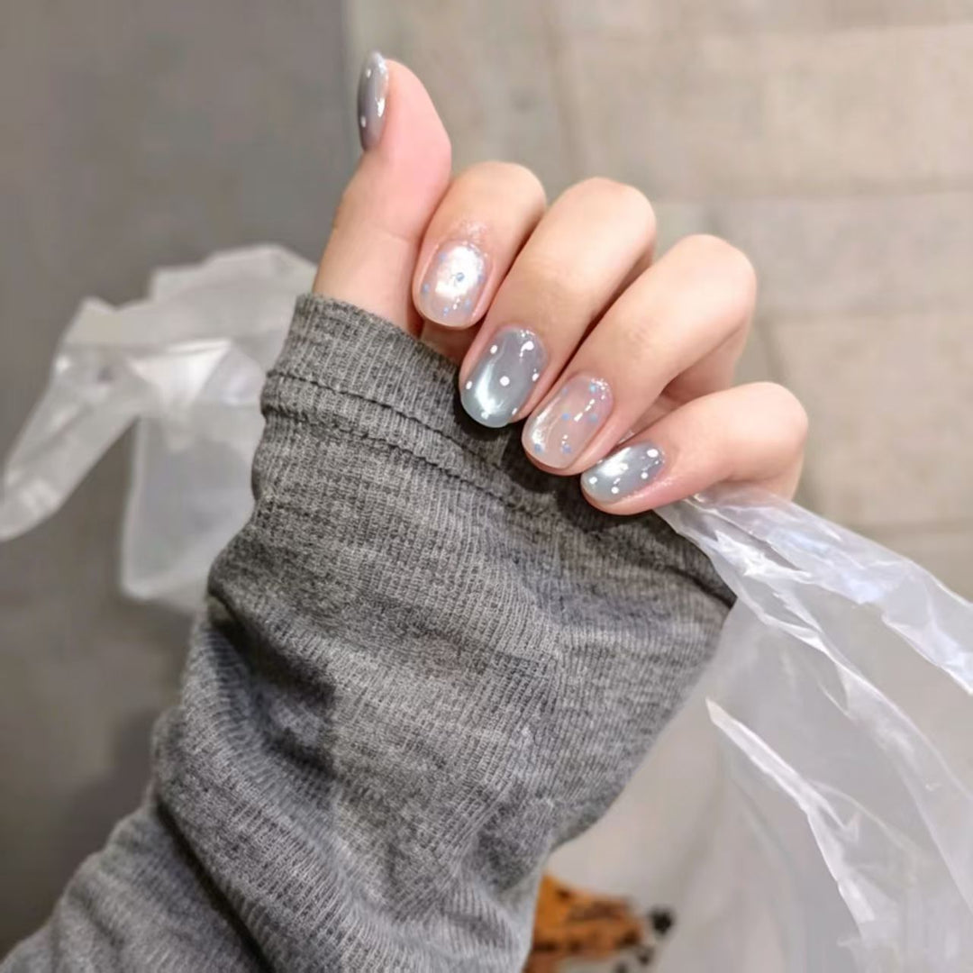 Cute Character Press-On Nail Art Set Kalsten