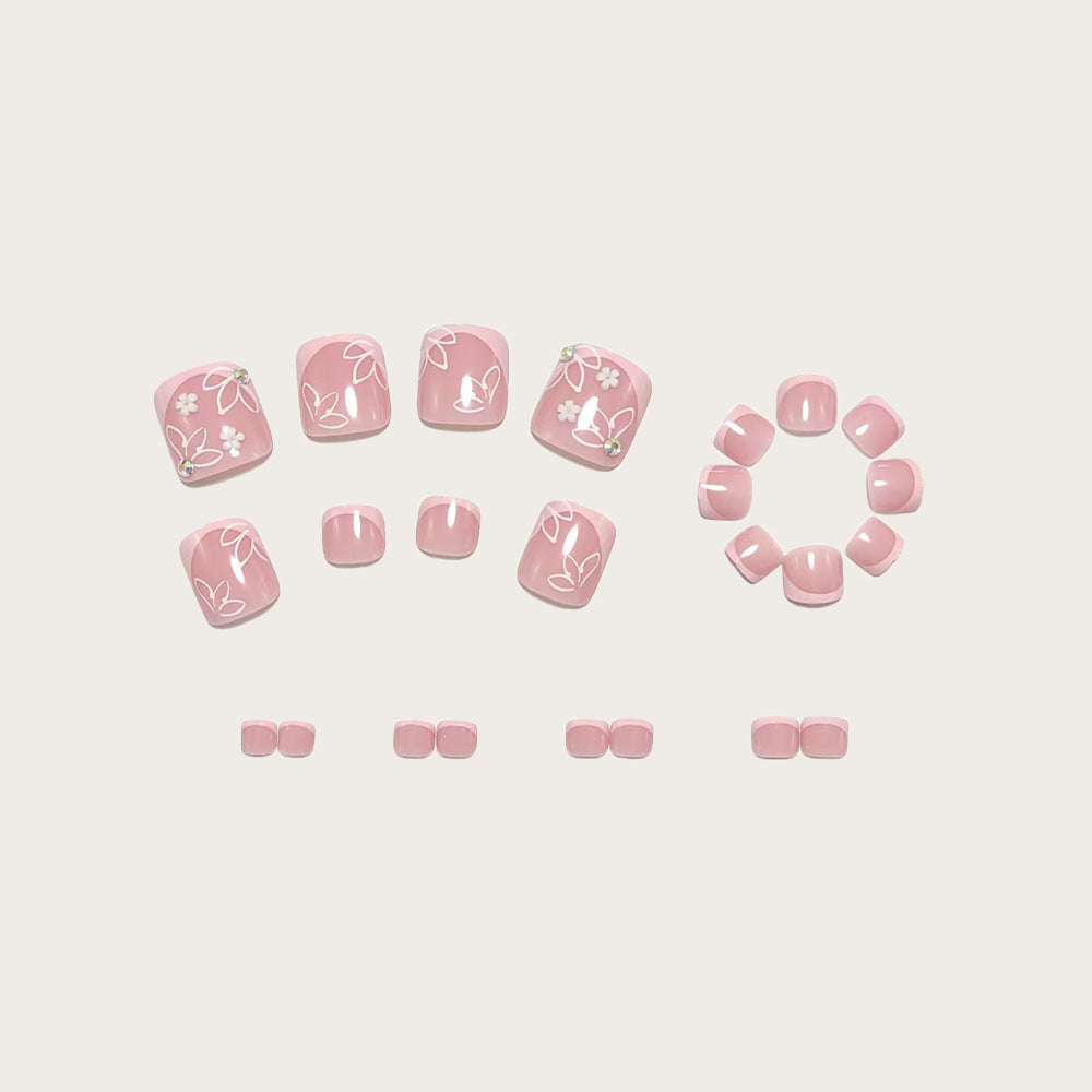 Nail art with floral decorations Kalsten