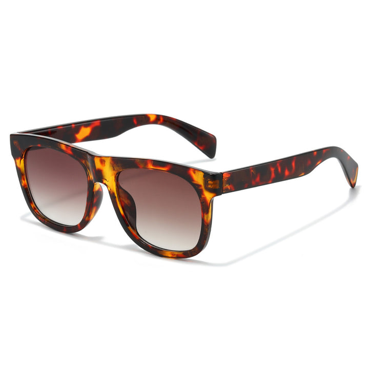 Retro-Inspired Tortoiseshell Sunglasses Kalsten
