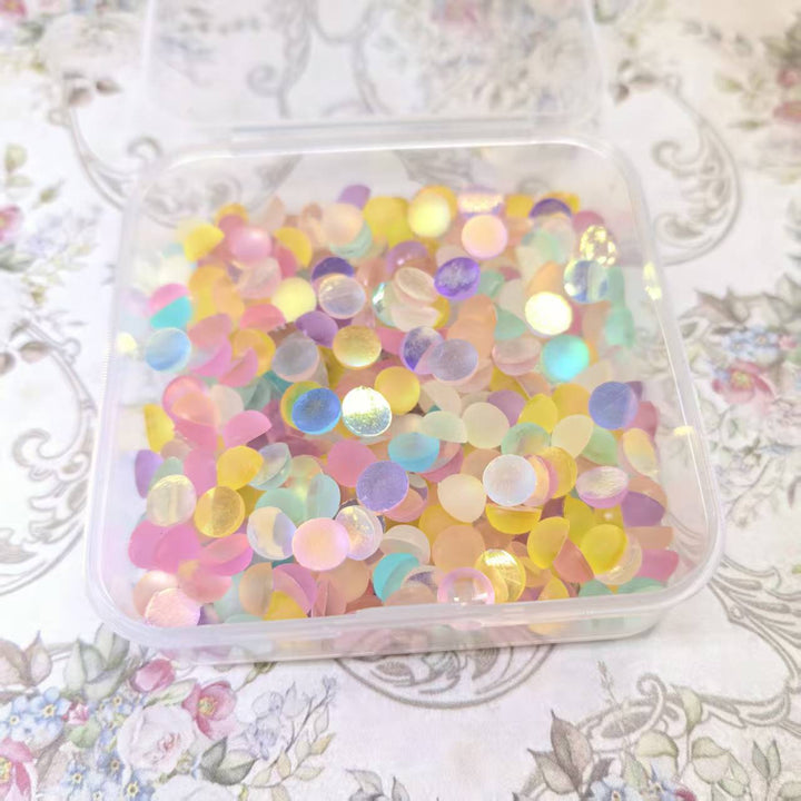 Shimmering decorative beads Kalsten