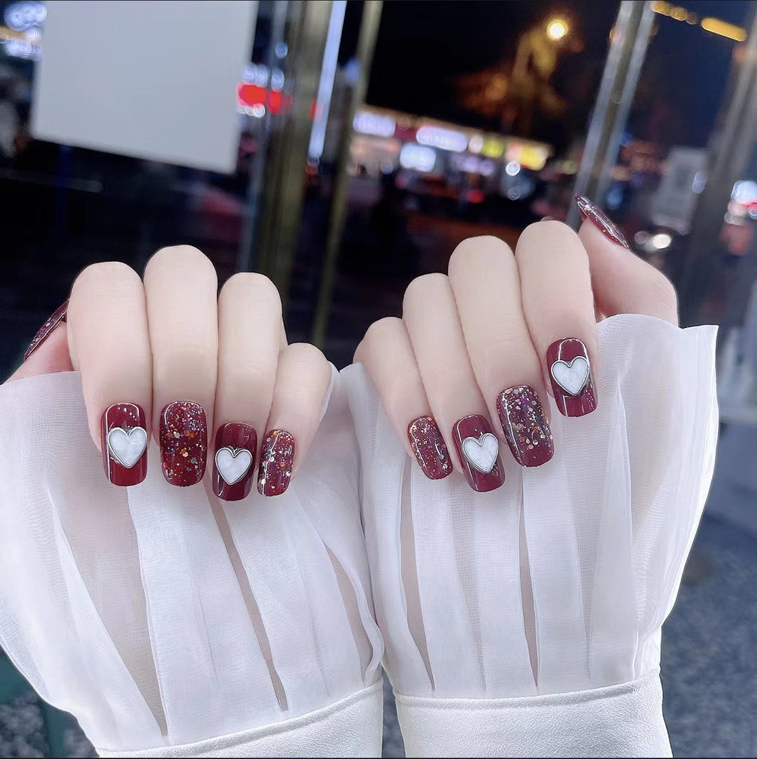 Glamorous Heart Design Press-On Nails Kalsten