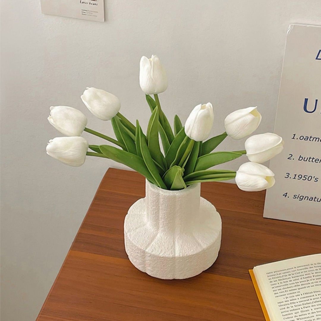 Modern Minimalist Decorative Ceramic Vase