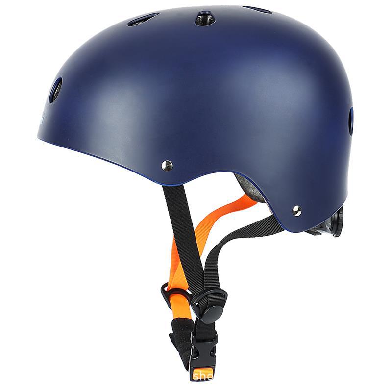 low-profile multi-sport helmet with EPS impact-absorbing liner and adjustable chin strap Kalsten