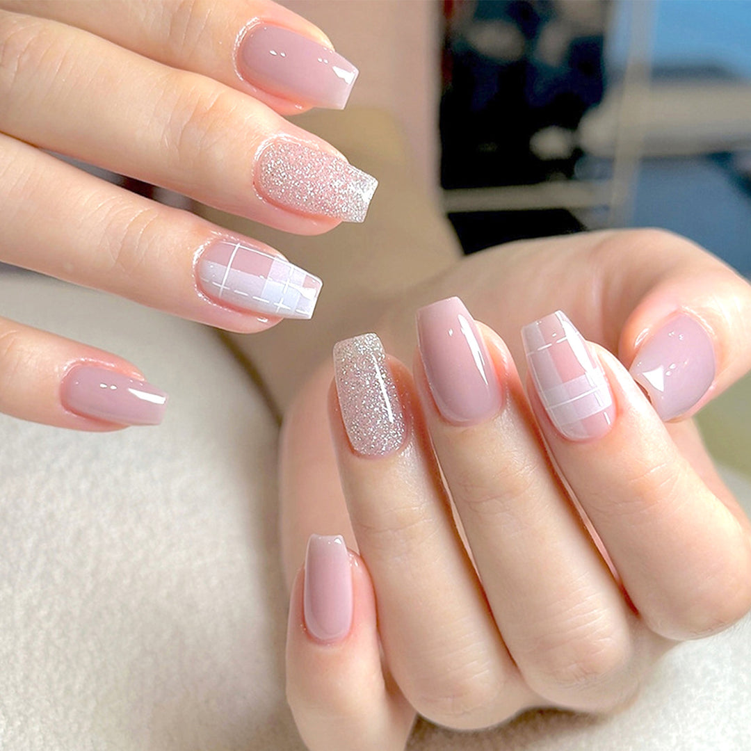 Elegant Press-On Nail Design Kalsten