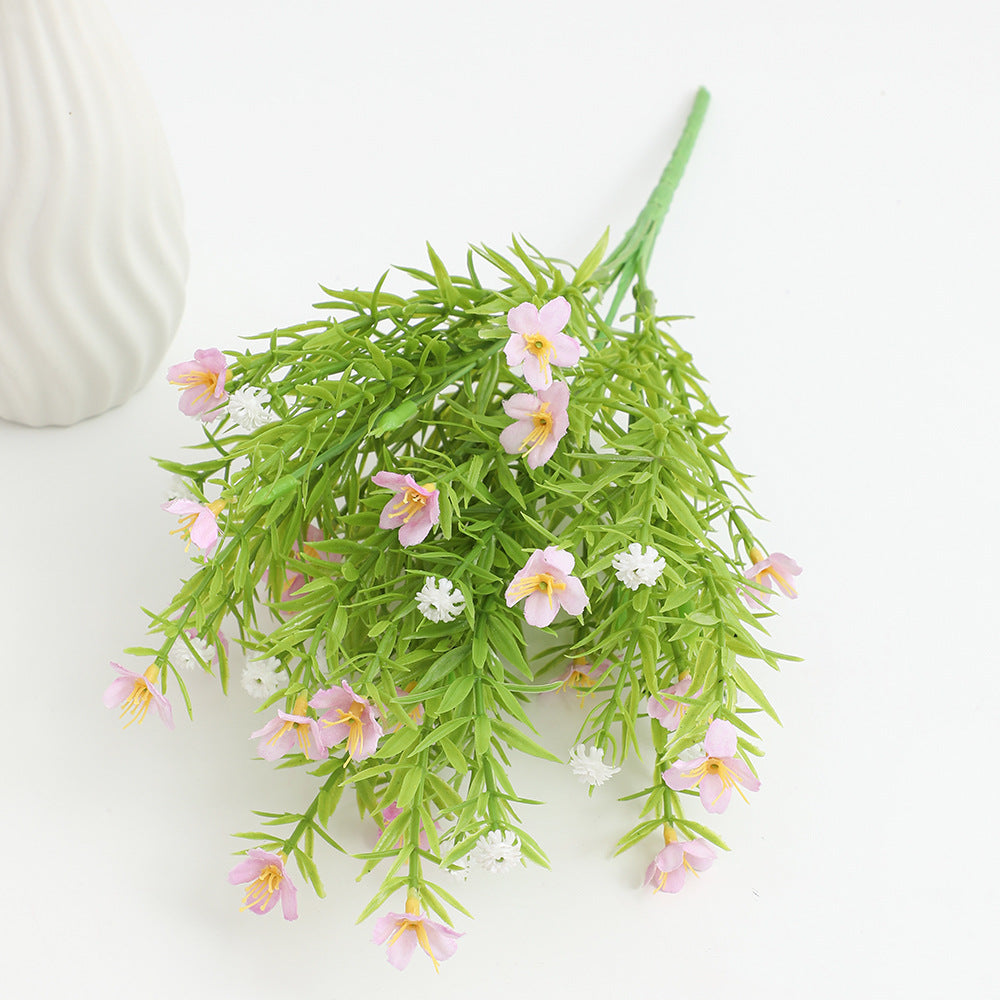 Artificial flower stem with fine blooms