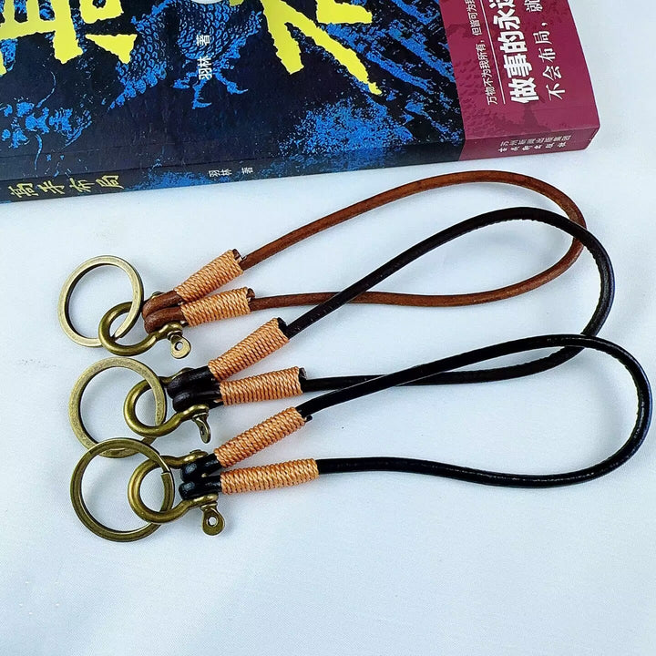 Durable Leather Keychain Holder Kalsten