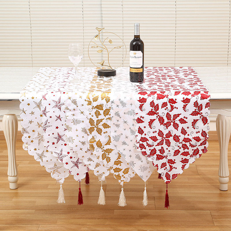 Elegant Star-Embellished Table Runner Kalsten