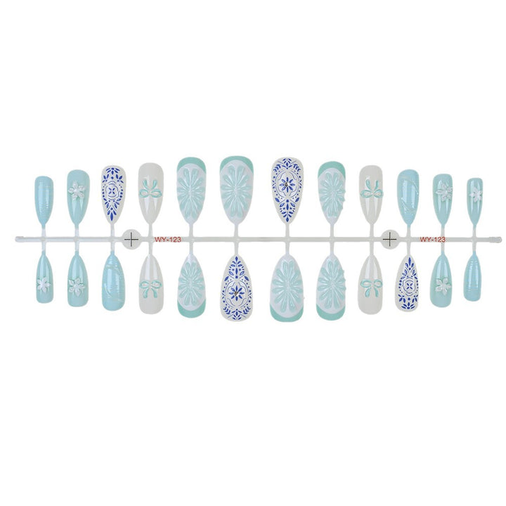 Elegant Floral-Design Press-On Nail Set Kalsten