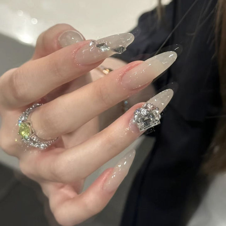 Glamorous Rhinestone-Embellished Press-On Nail Extensions Kalsten