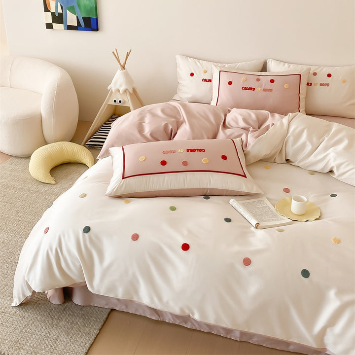 Bedding set with embroidered polka dots made of cotton satin, reversible duvet cover & decorative pillow