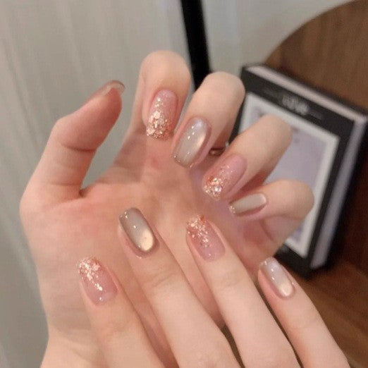 Artificial Nails In Elegant Glitter Finish Kalsten