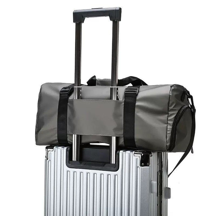 Travel bag with integrated trolley attachment system Kalsten