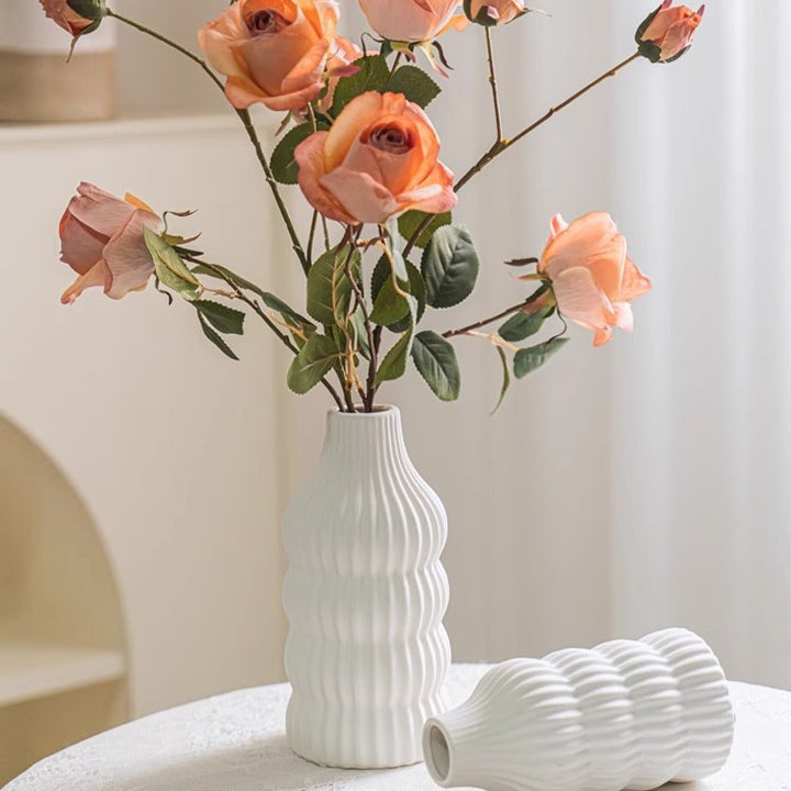 Stylish ceramic vase with wave structure Kalsten