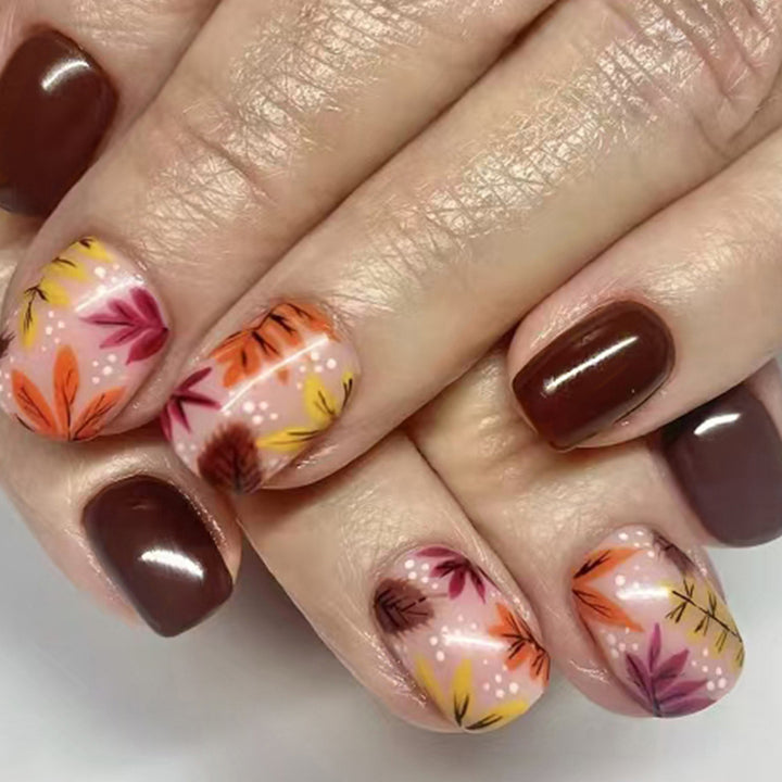 Autumn-Inspired Press-On Nail Art Kalsten
