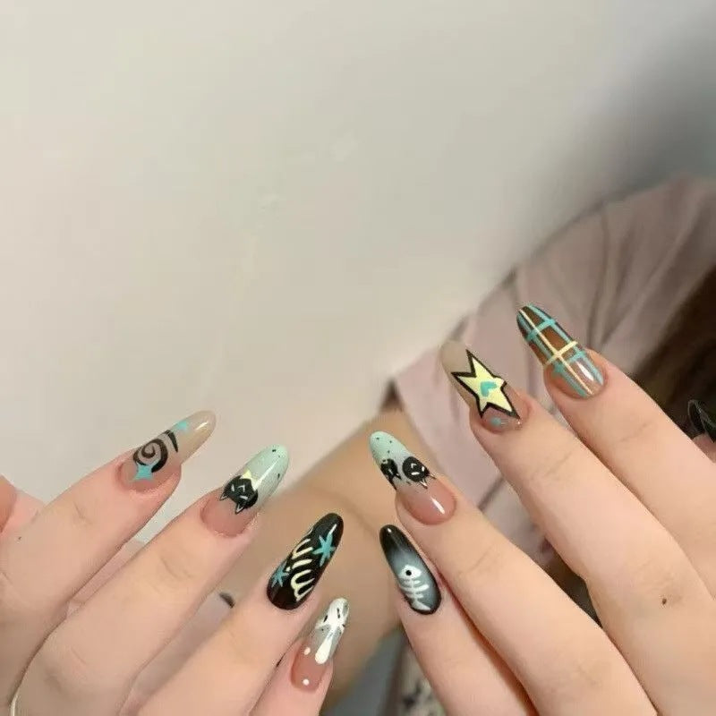Creative art nails with animal motifs Kalsten