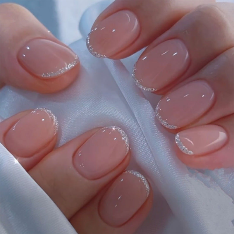 Artful stiletto nails with glitter accents Kalsten