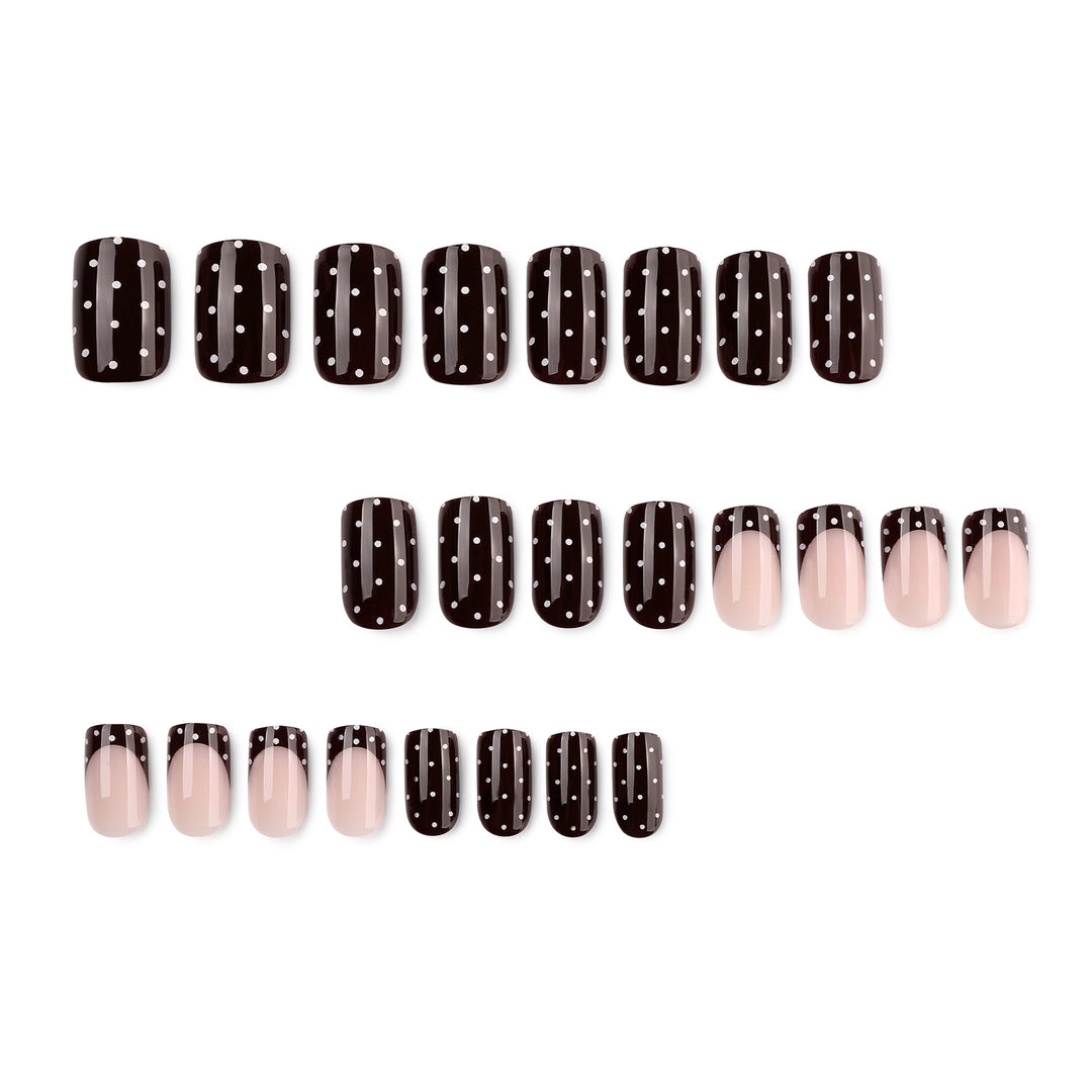 Artful Nail Art with Trendy Dot Design Kalsten