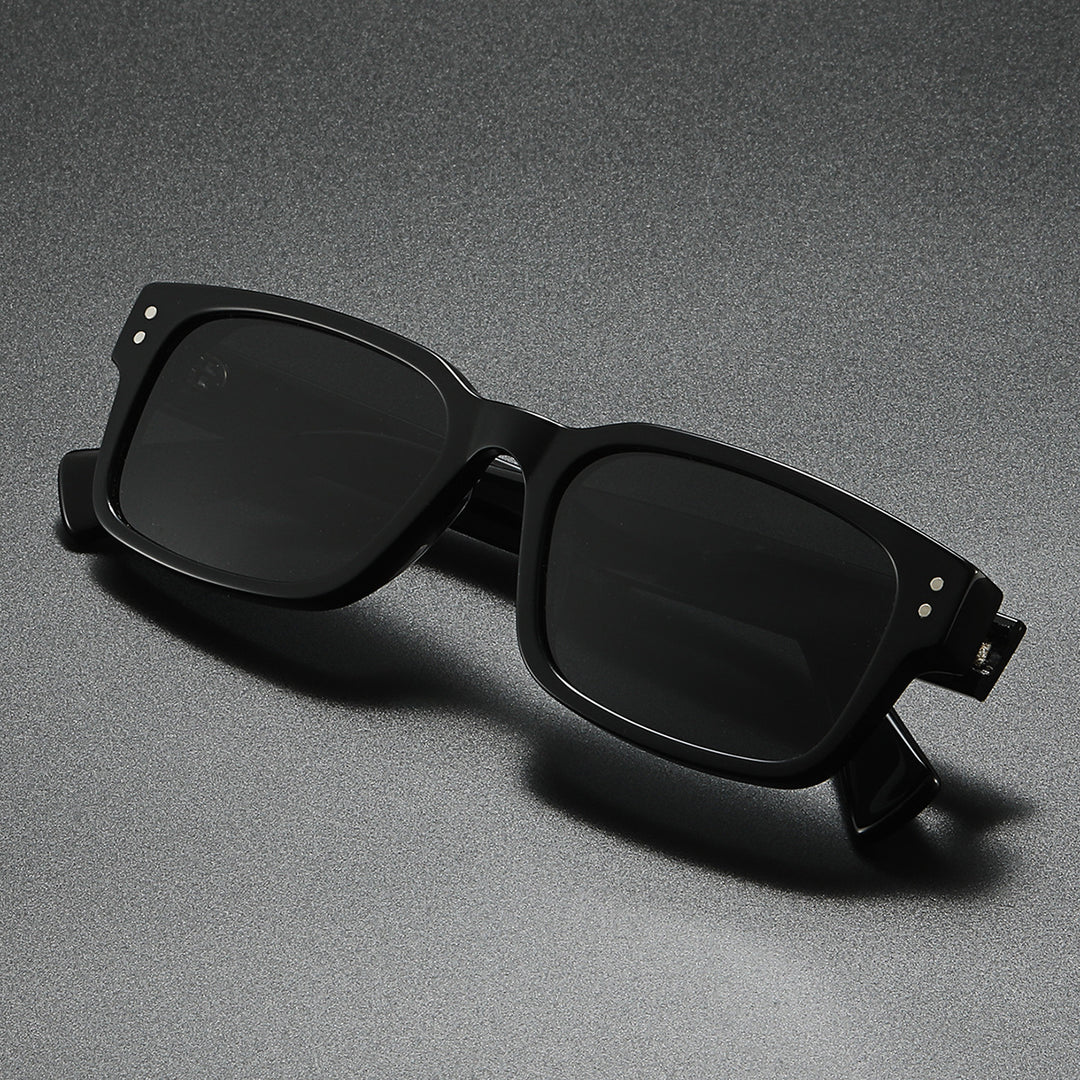 Women's sunglasses in modern, minimalist design Kalsten