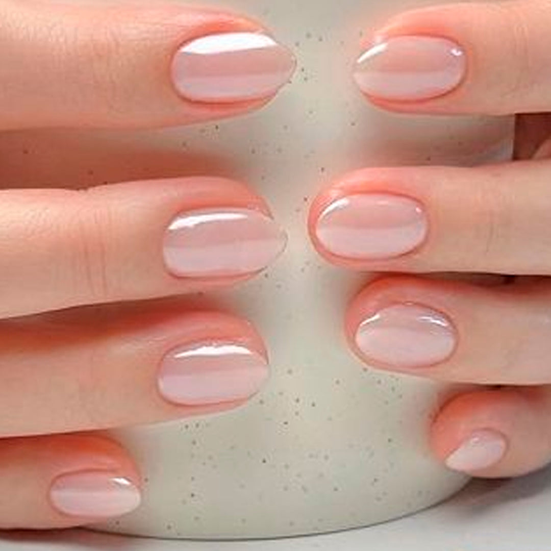 Nail extensions with elegant gloss finish Kalsten
