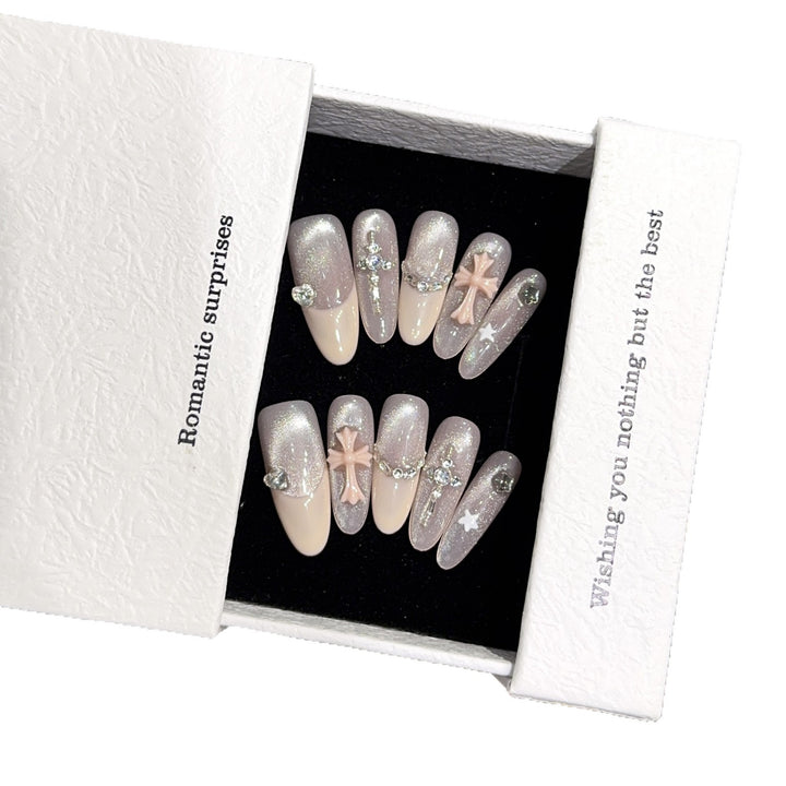 Artificial Art Nails with Glamorous Rhinestone and Star Appliqués Kalsten